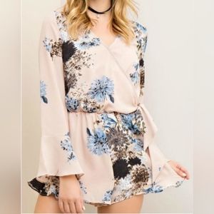 ENTRO Floral Wrap Romper Beige Cream Blue Surplice Long Bell Sleeve Boho Sz S